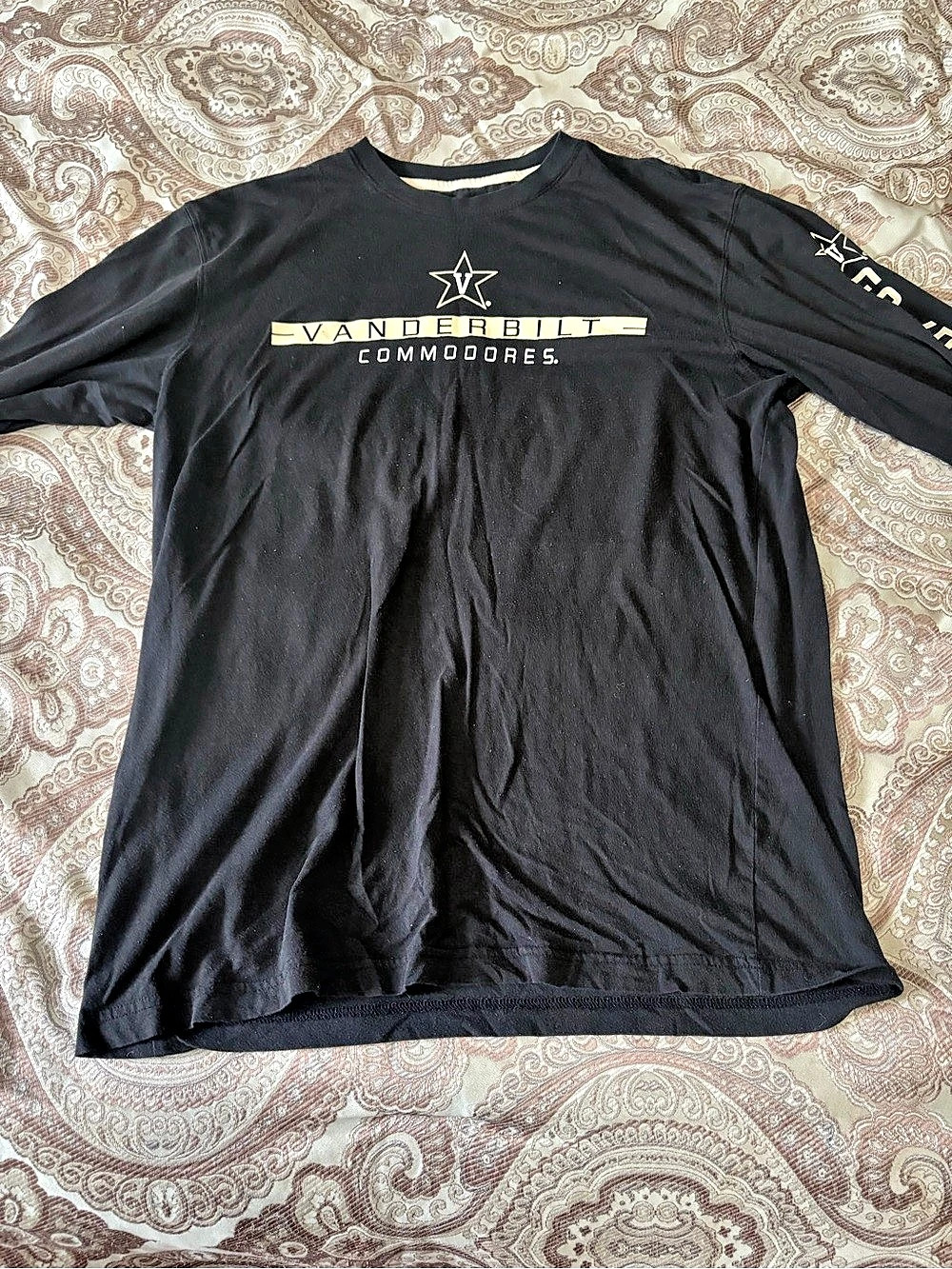 Colosseum Vanderbilt Commodores Long Sleeve T-Shirt Long Sleeve Tee in Black